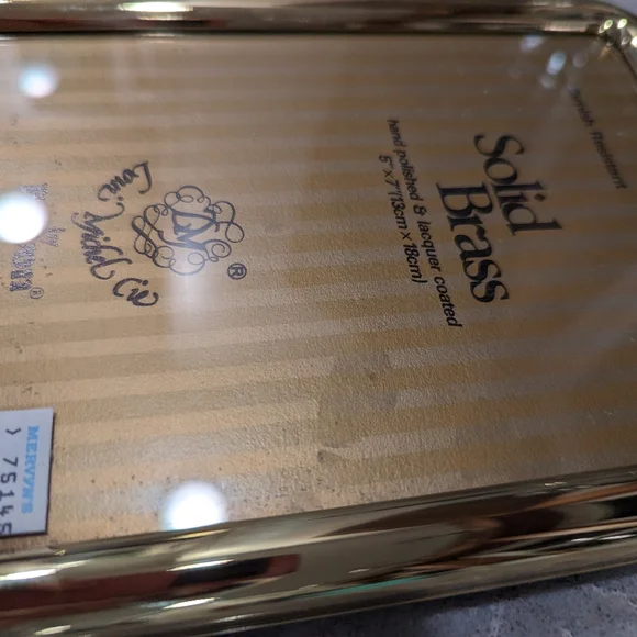 Solid brass 5 x 7 vintage frame - Picture 4 of 10